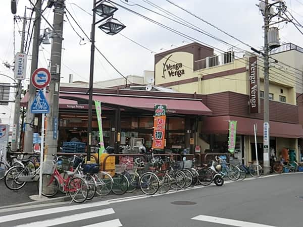 ベンガベンガ久地店まで約708m