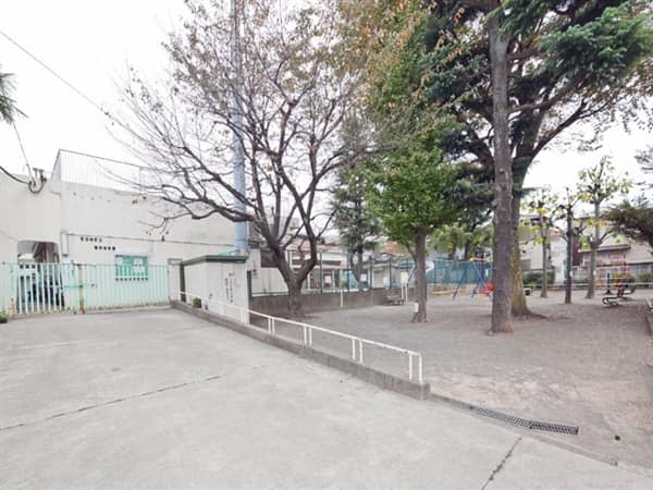 世田谷区立駒沢保育園まで約689m