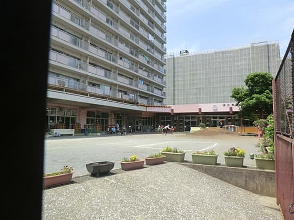 つばめ幼稚園まで約85m