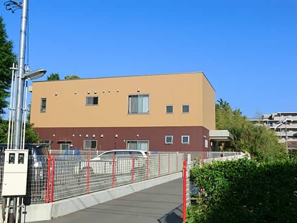 にじいろ保育園新川崎まで約73m
