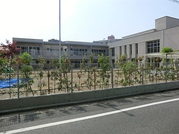 ばとうばし幼稚園まで約593m