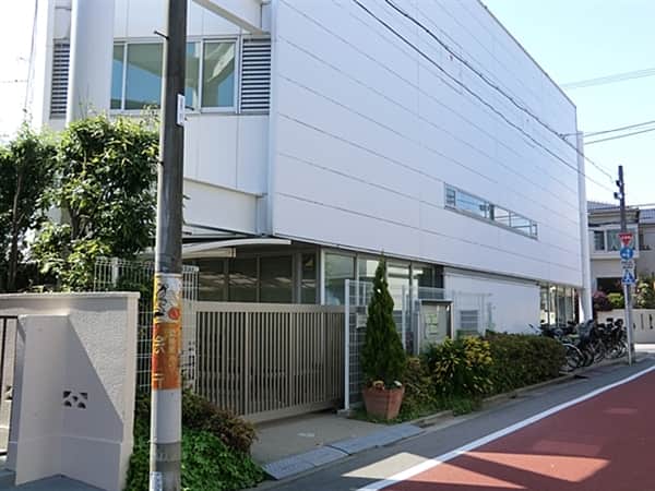 ベテル幼稚園まで約1071m