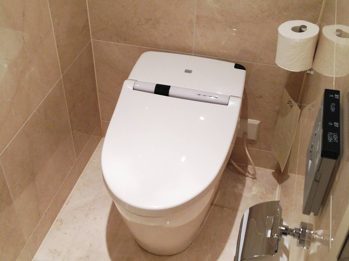 タンクレストイレ