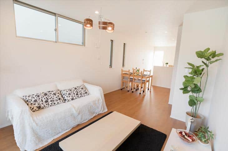 シンプル＆ナチュラルを体現。<br>収納もたっぷりで、飽きのこない家。