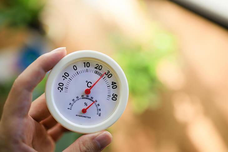 家でも熱中症になる？その意外な原因と対策について解説