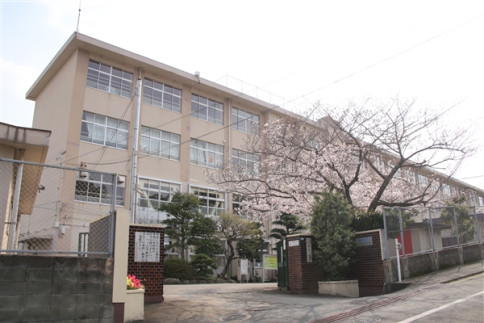 福岡市立長丘小学校