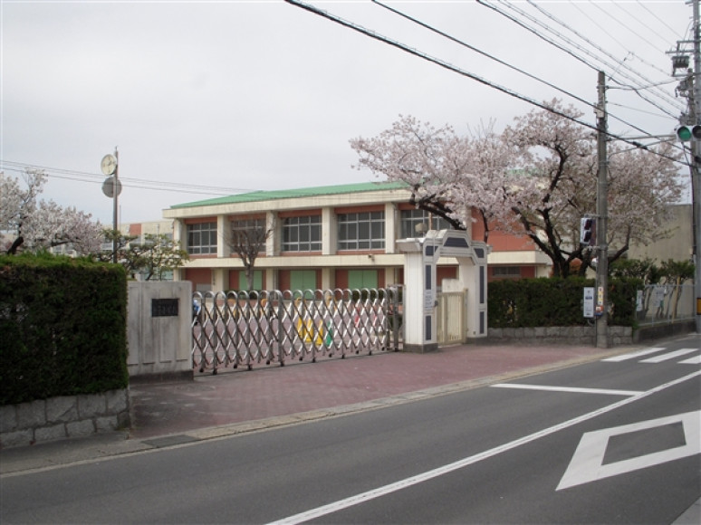 名古屋市立平子小学校