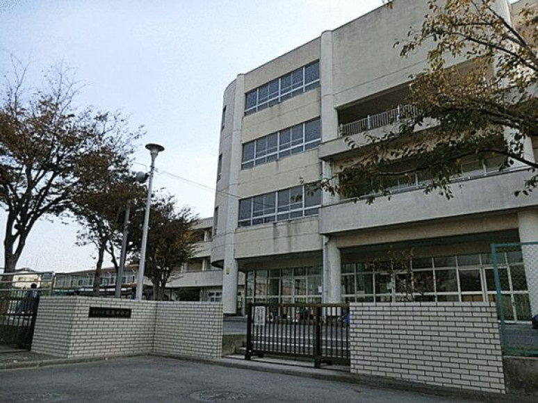 横浜市立飯島中学校