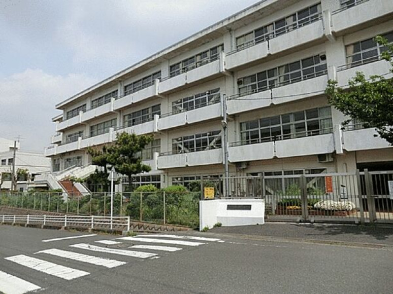 鎌倉市立富士塚小学校