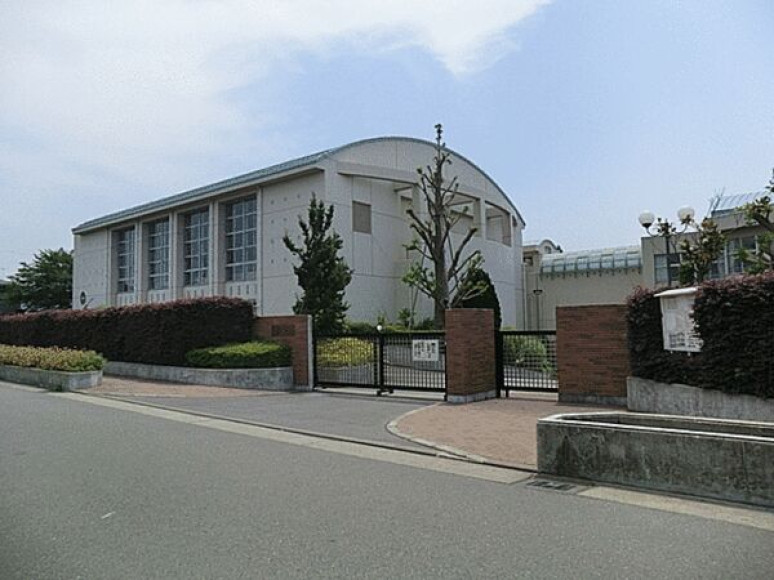 藤沢市立六会小学校