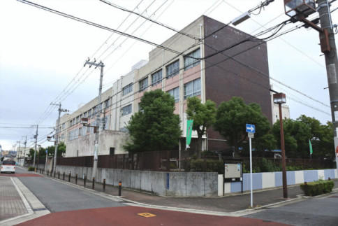 大阪市立矢田中学校