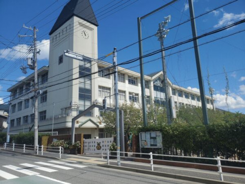 神戸市立六甲小学校