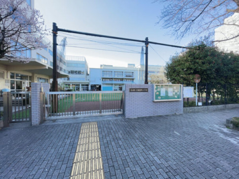 文京区立駕籠町小学校