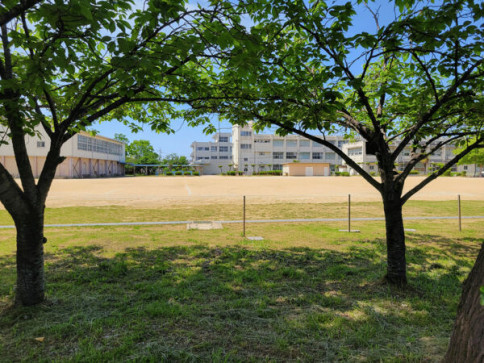 堺市立竹城台東小学校