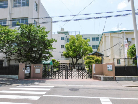 高槻市立清水小学校