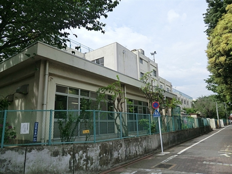 大田区立石川台中学校