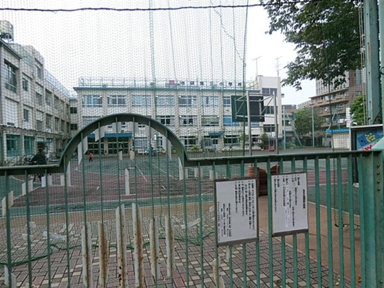 豊島区立池袋第三小学校