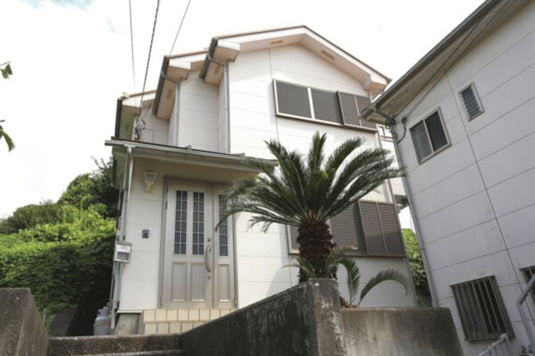 東戸塚 駅 バス11分 権太坂上下車 徒歩3分の中古一戸建て 3 180万円 3ldk 全居室に収納が付いており収納豊富 Ldk は広々19畳 2021年6月にリフォーム済みの中古戸建です 神奈川県横浜市保土ケ谷区狩場町 オープンハウス