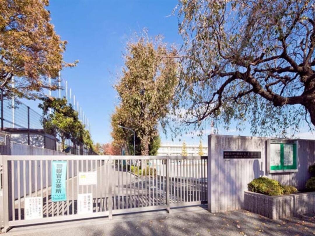 大泉学園 駅 バス13分 大泉風致地区下車 徒歩2分の新築一戸建て 5 757万円 税込 3ldk 南向きバルコニーで陽当り良好 全居室収納付の為住空間広々 第一種低層エリアの穏やかな住環境です 東京都練馬区大泉学園町6丁目 オープンハウス